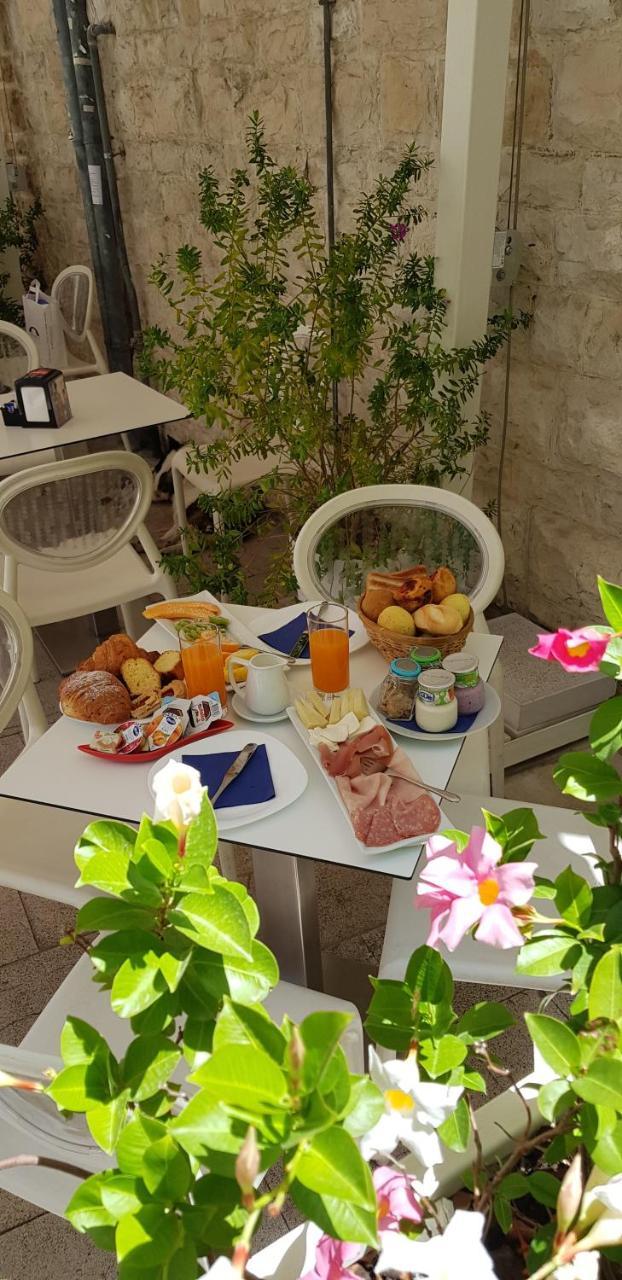 B&B Torrente Antico Trani Exterior foto